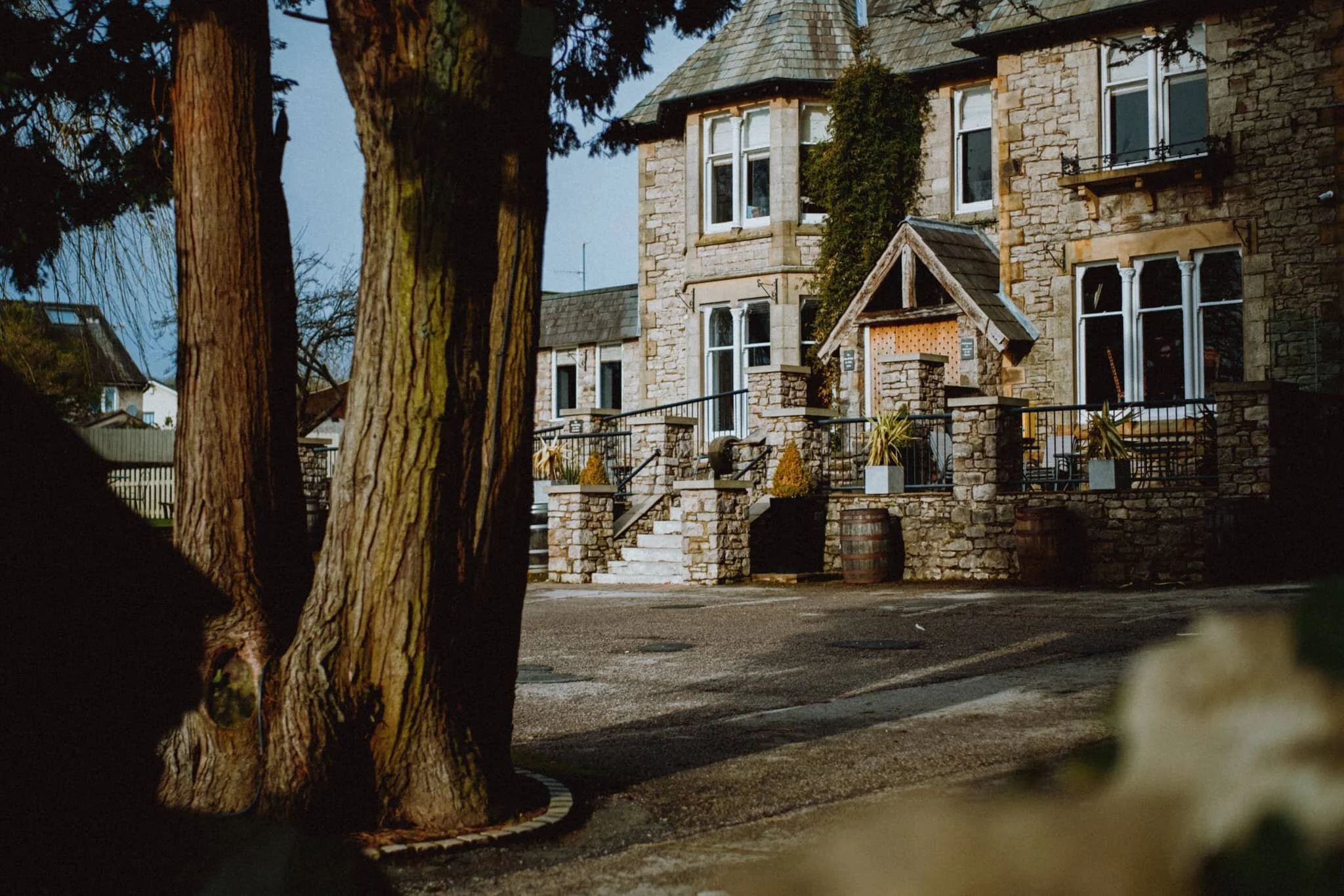  Romney&rsquo;s pub in Kendal. Said to be haunted by a ghost called Agnes; the rumour goes that she&rsquo;s the great great aunt of US Senator Mitt Romney. 