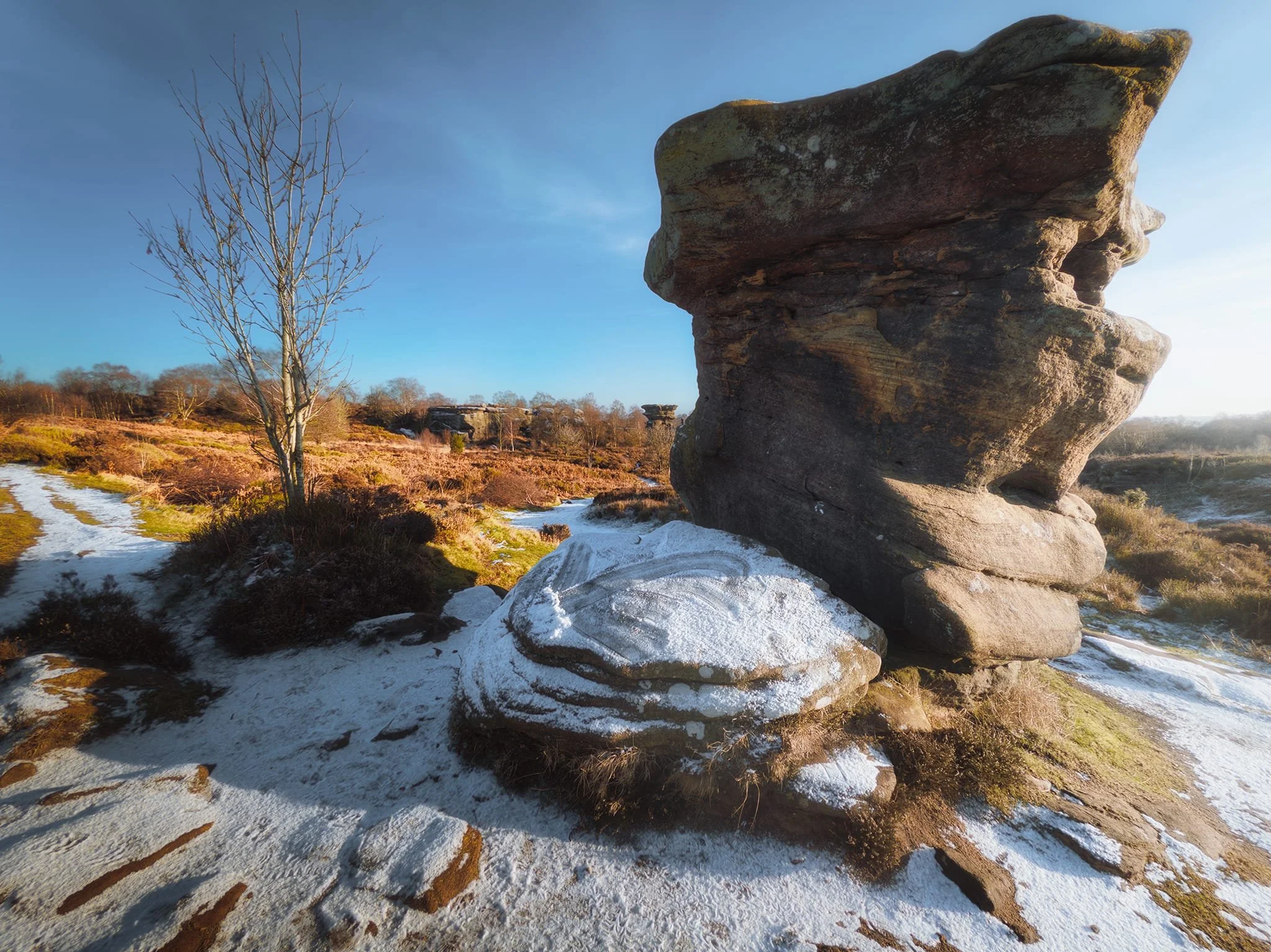  On my way to explore some other rocks I&rsquo;d never checked before, I stopped at this solitary formation that I couldn&rsquo;t pass up. 
