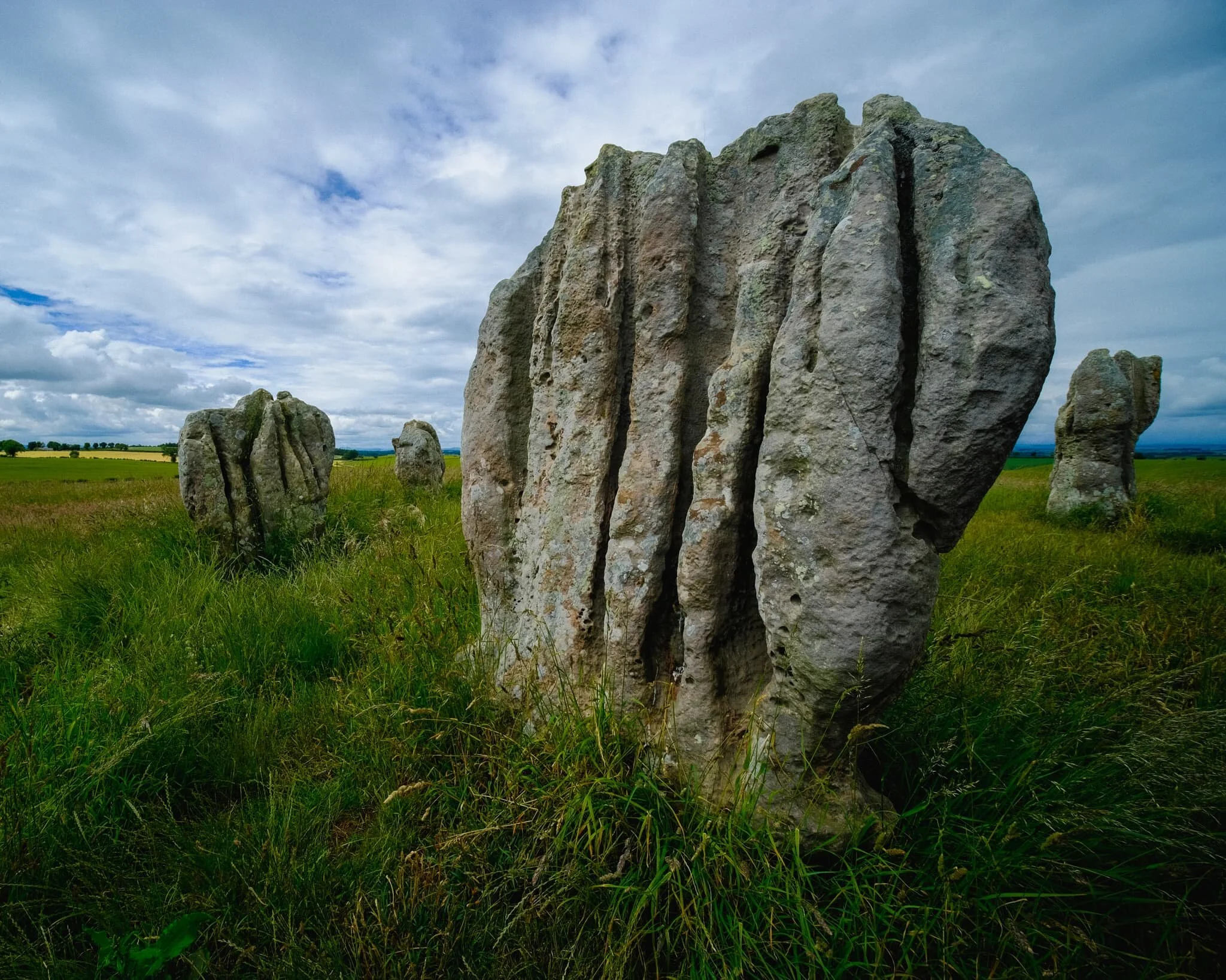  The stones are made of local sandstone and are deeply fissured due to weathering, making these incredible shapes. The best guess is that they were erected in the Early Bronze Age, so around 4,000 years ago! Which is crazy to think of. 