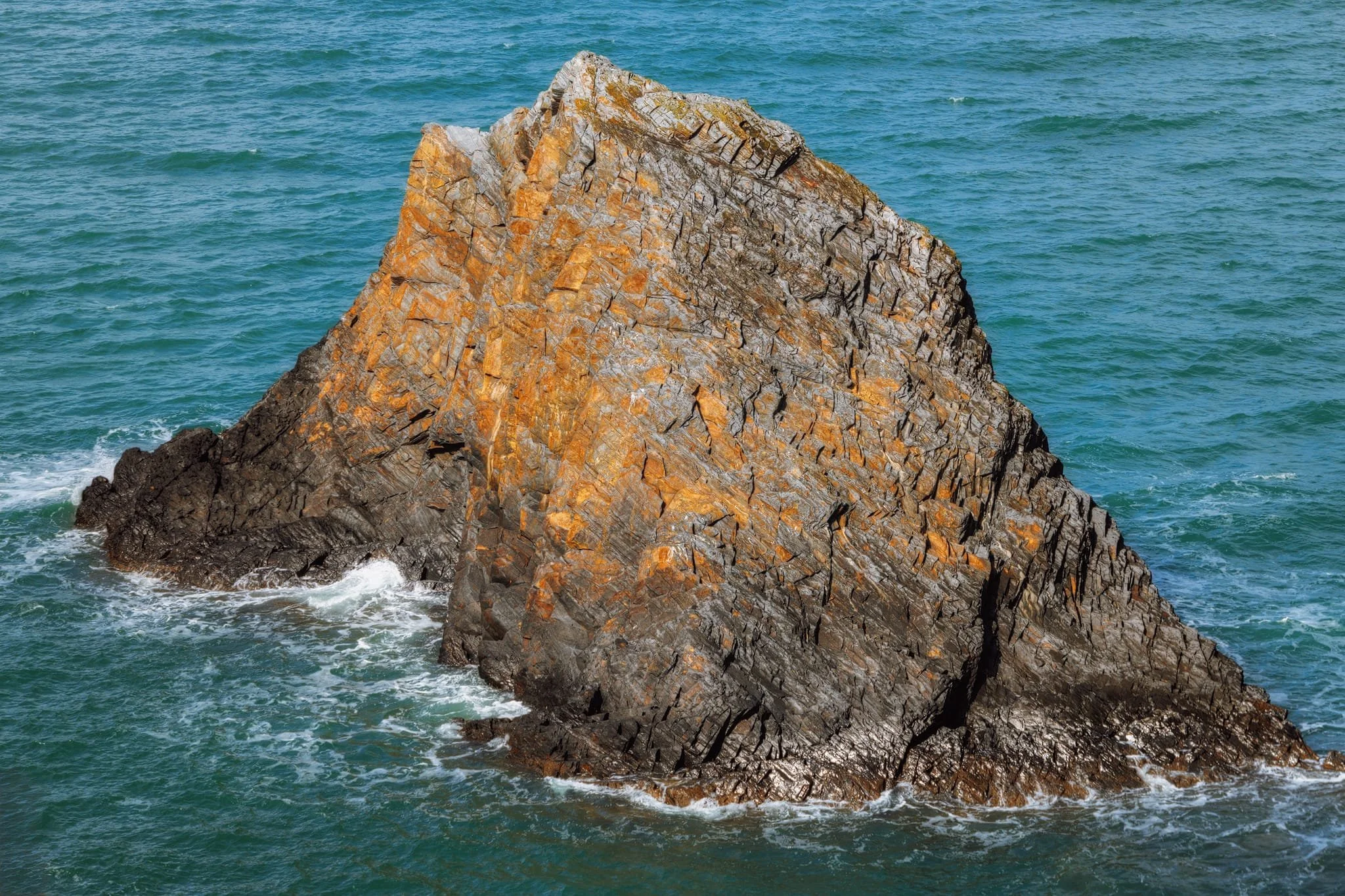  The smaller shark fin sea stack, part of  Careg Wylan . I zoomed in tight to really feature it.  