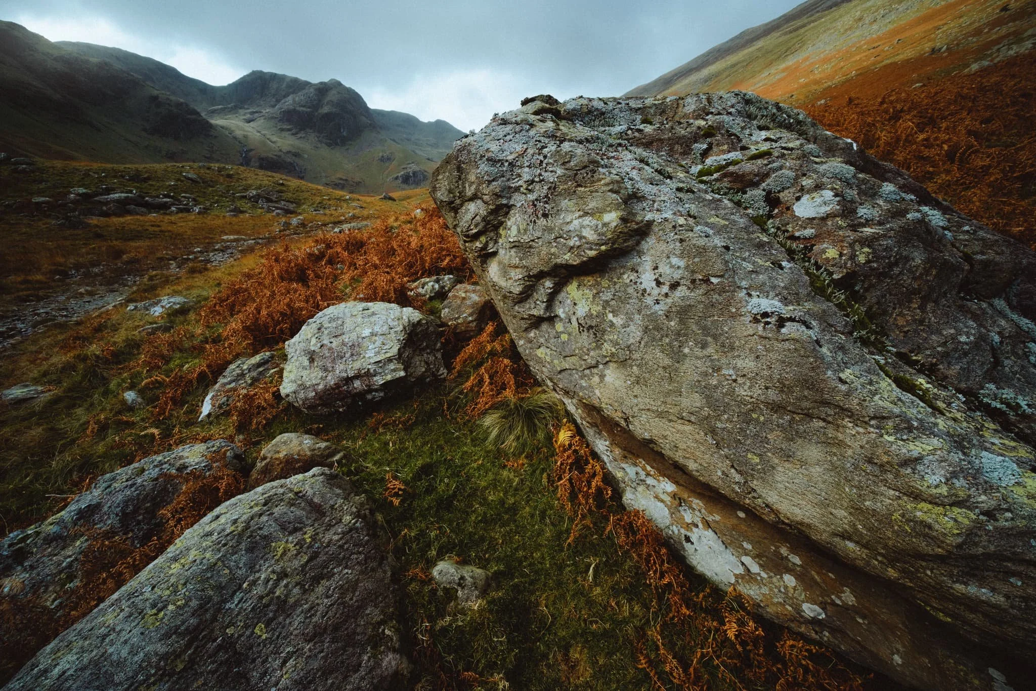  I spotted a cluster of boulders and glacial erratics, so I whipped out my ultra-wide lens to nab some more unusual and striking compositions. 