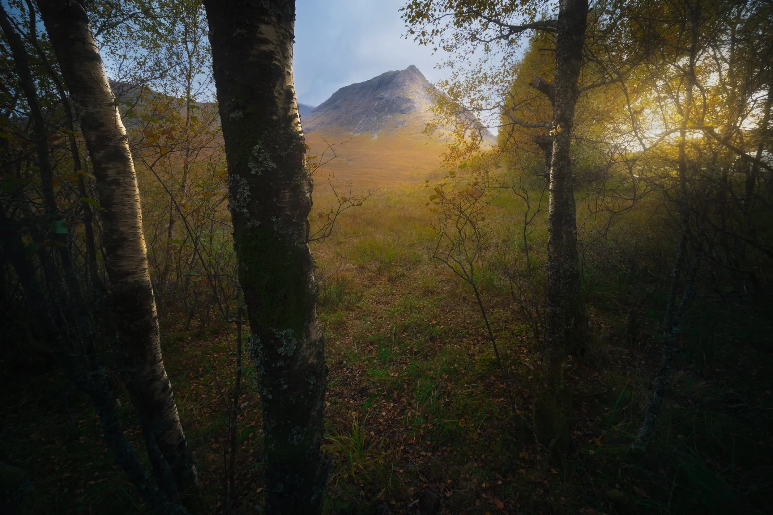  This peak is  Stob a&rsquo; Ghlais Choire  (995 m/3266ft), which marks the eastern end of Glen Etive. 