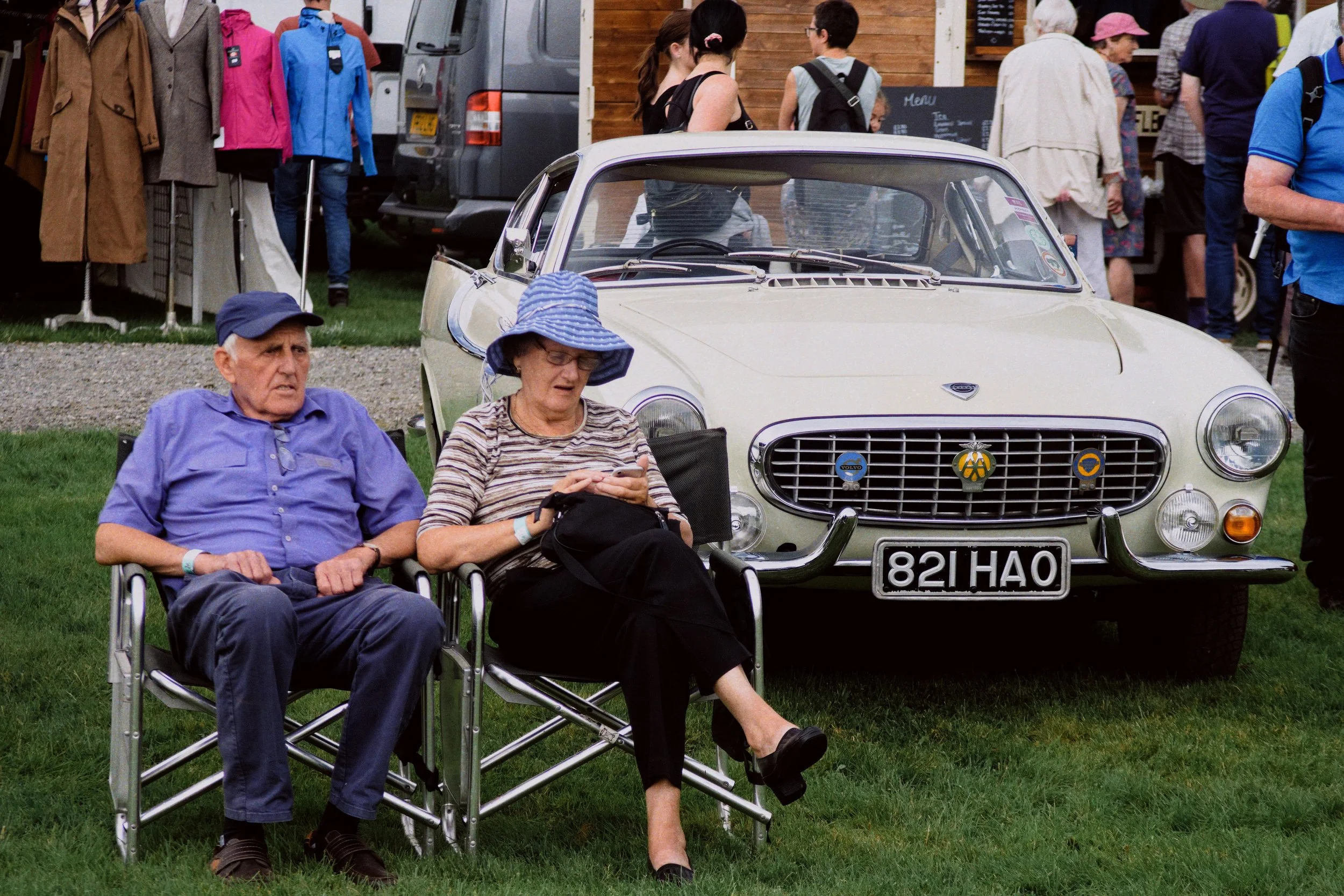  Classic cars on show. Me Dad will be able to tell you what these are. 