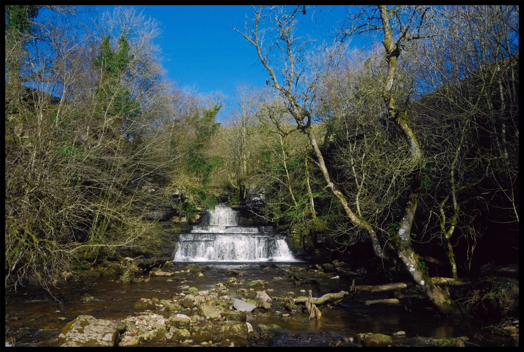  Further into the Yorkshire Dales, closer to Hawes, we stopped off at the small layby near Holme Heads Bridge for a wee jaunt to check out the beautiful Cotter Force. It was lovely to see the waterfall with a decent amount of water flowing through it. 
