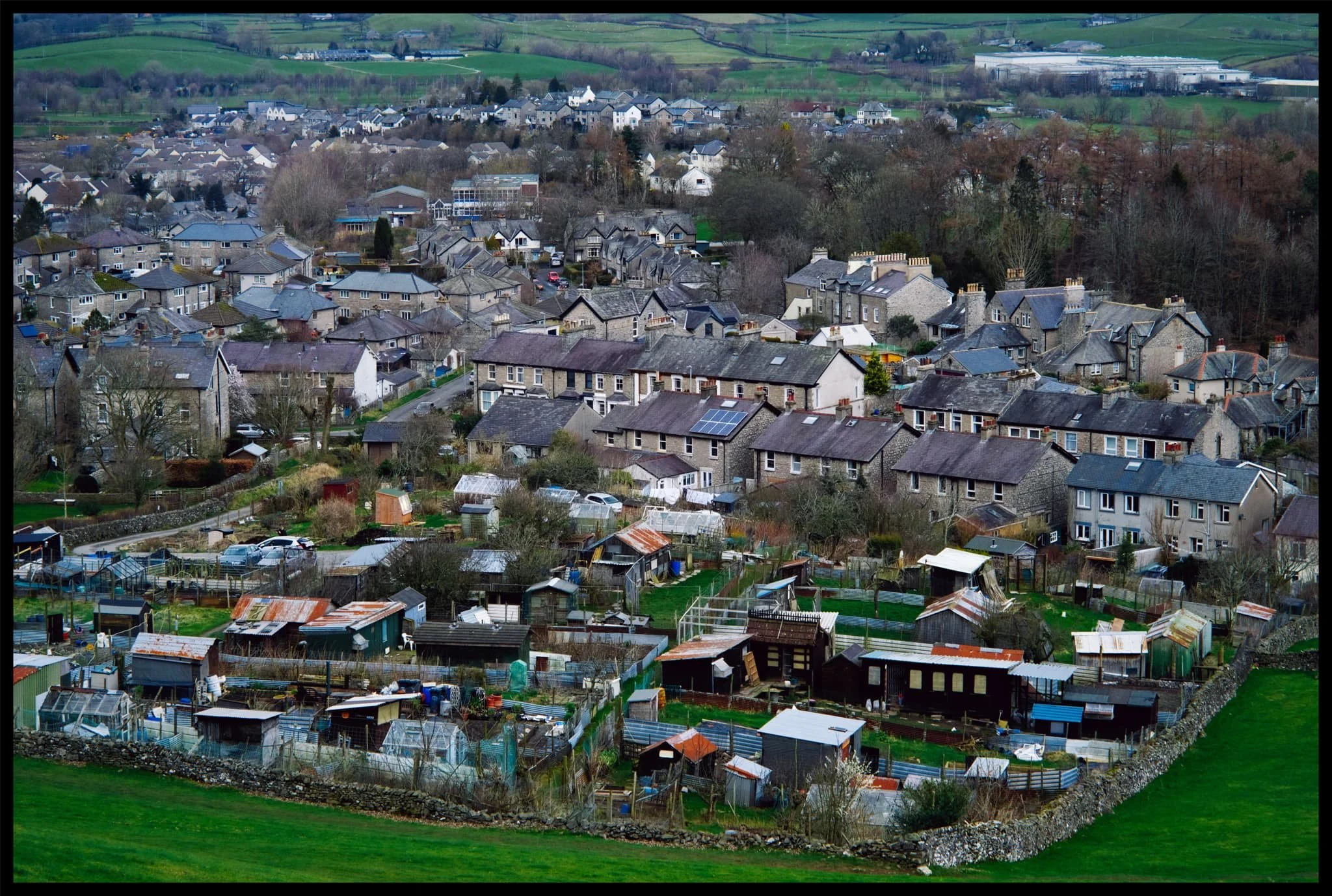  Above the town, it&rsquo;s easy to pick out the details and smaller scenes, and zoom in on them.  