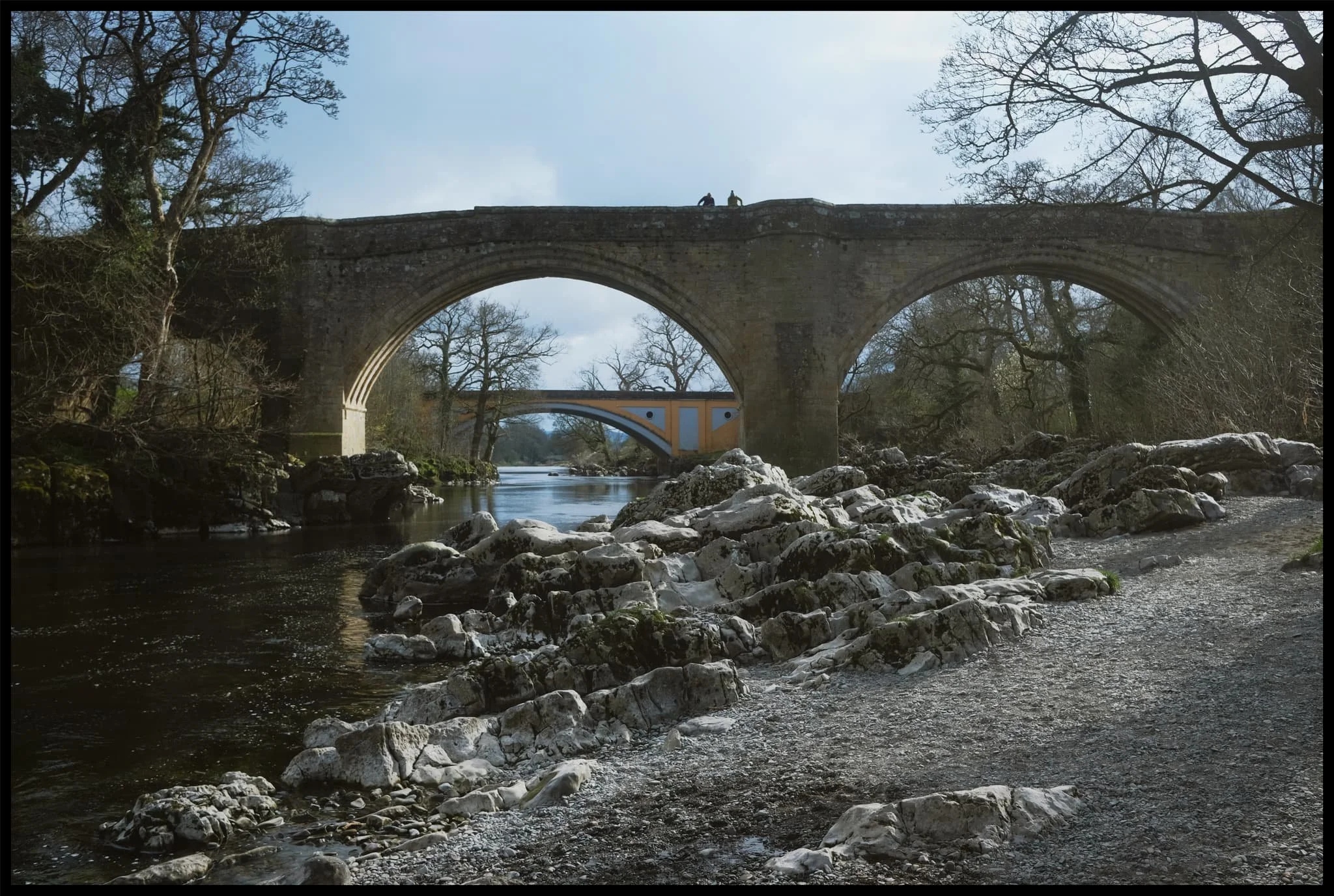  People checking out the views from Devil&rsquo;s Bridge and helpfully providing my photo a sense of scale. 