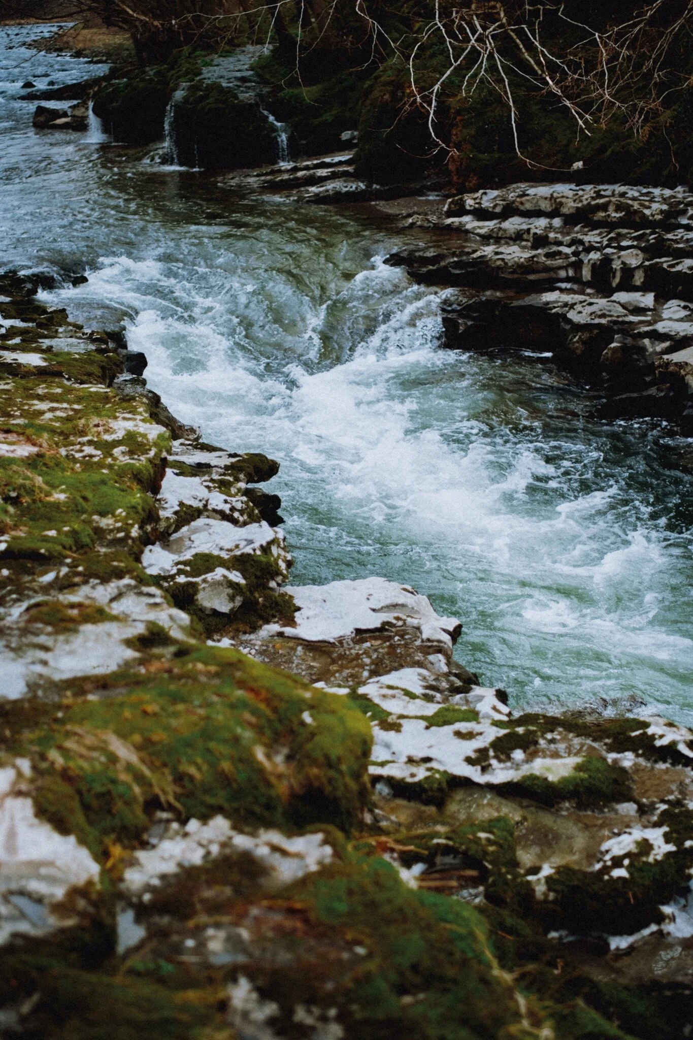  Don&rsquo;t get too close to the ledges… 