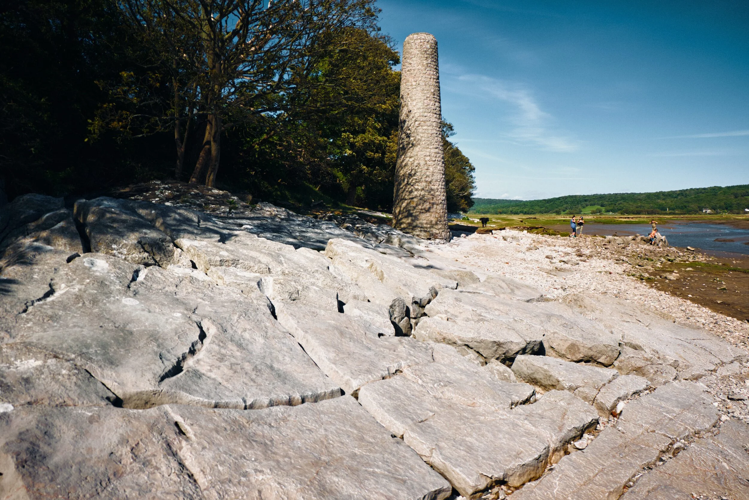  This area of the Silverdale coast is known as Jenny Brown&rsquo;s Point. It&rsquo;s home to this picturesque chimney, or tower. Turns out that it&rsquo;s probably the remains of an ill-advised copper mining and smelting project, set up in the late 18th century. 