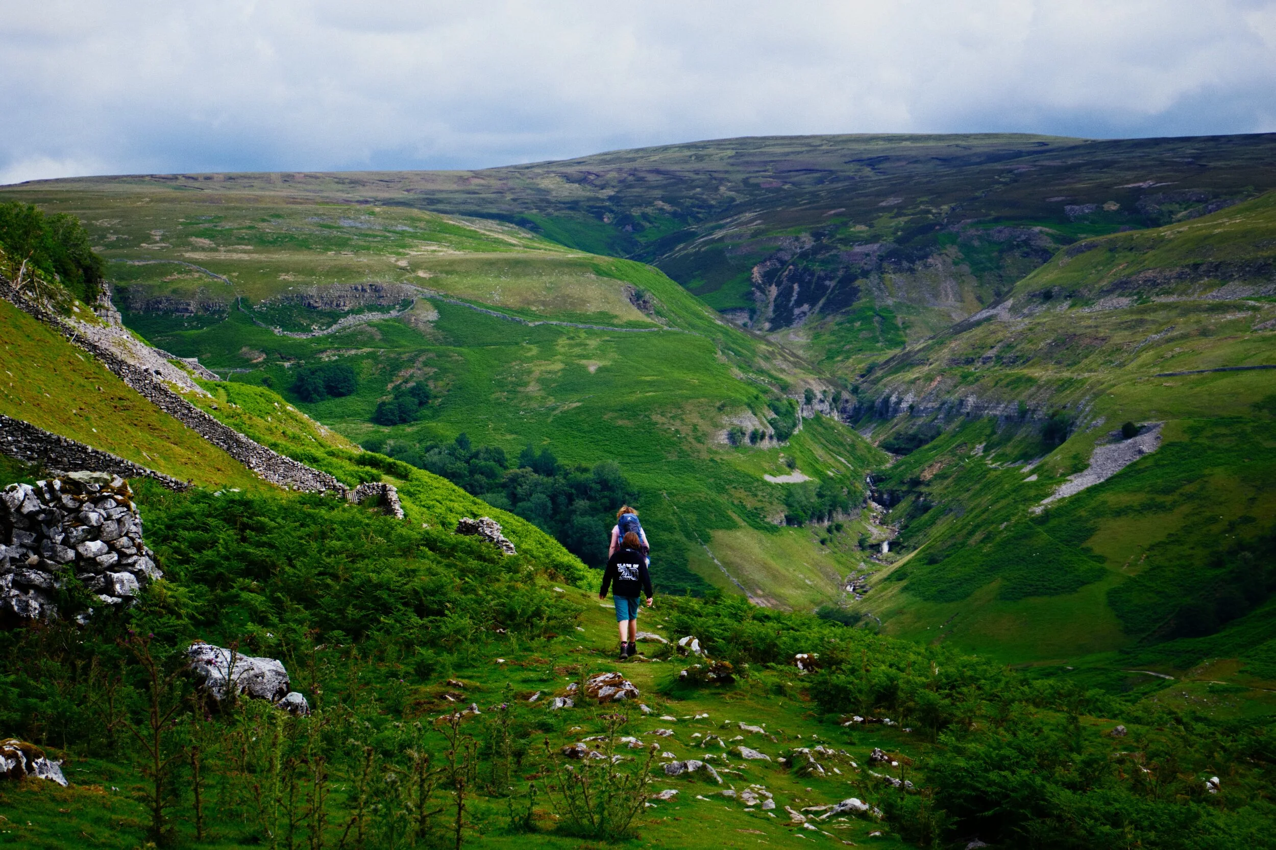  Looking back at Swinner Gill and Rogan&rsquo;s Seat (672 m/2,205 ft) above it. 