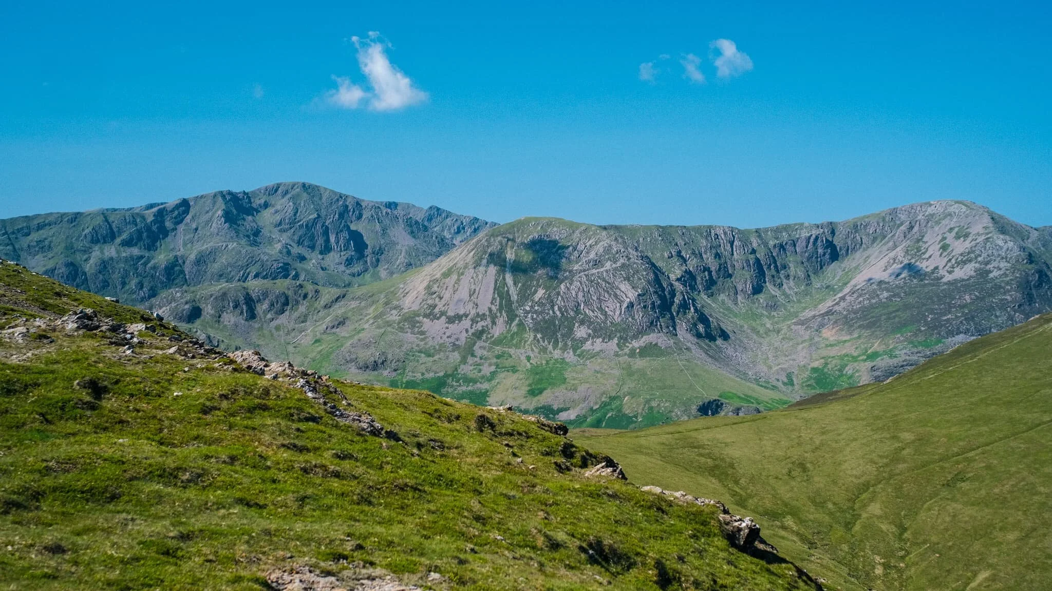  Looking back at the High Stile range, I primarily took this shot for the British Isles-shaped cloud above the fells. You see it? 