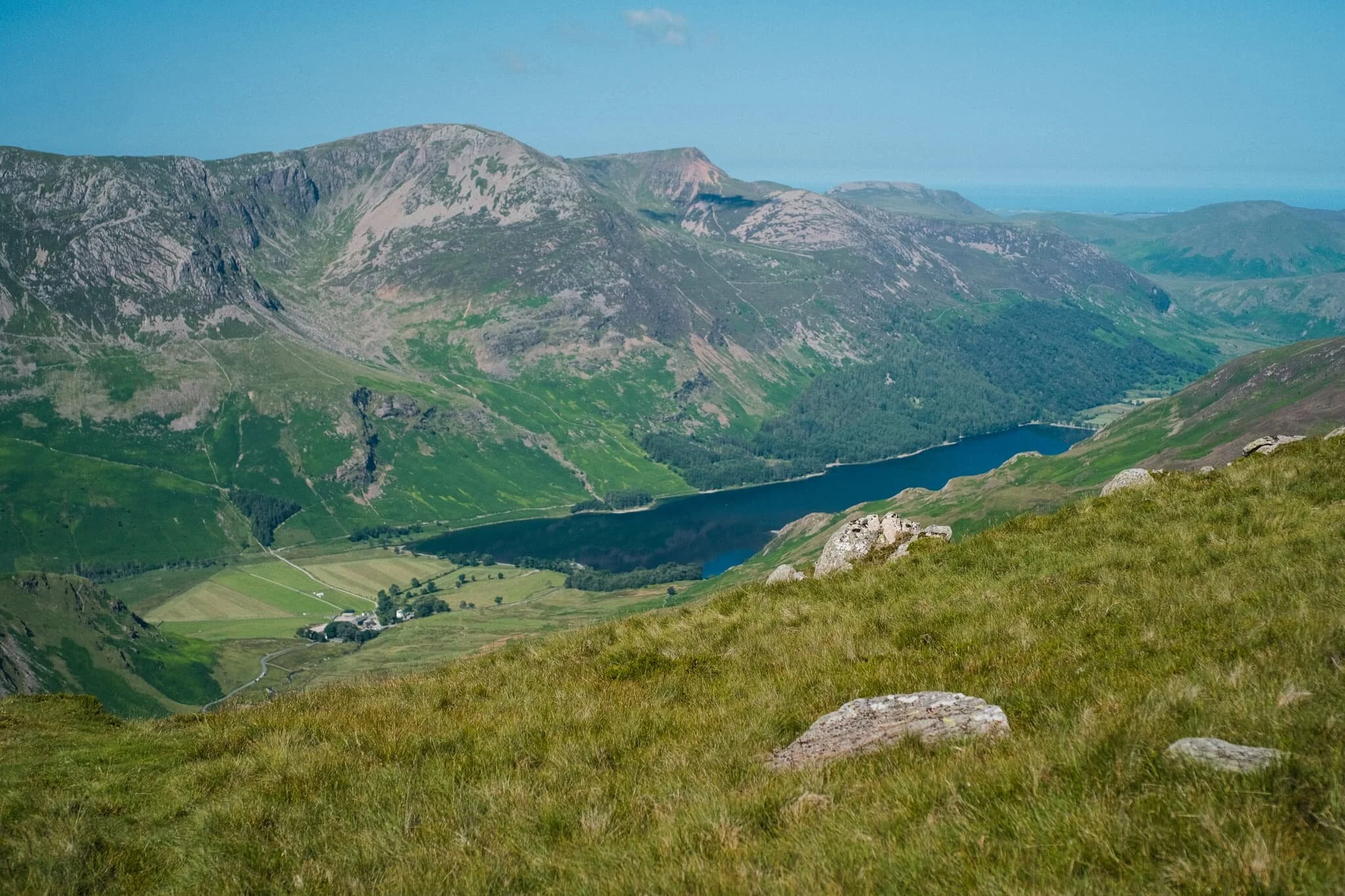  West of Dale Head summit it&rsquo;s easy enough to follow Hindscarth Edge to the next fell, drinking in the views all the way. Here is a clear shot of Buttermere and the massive High Stile range of fells above it. 