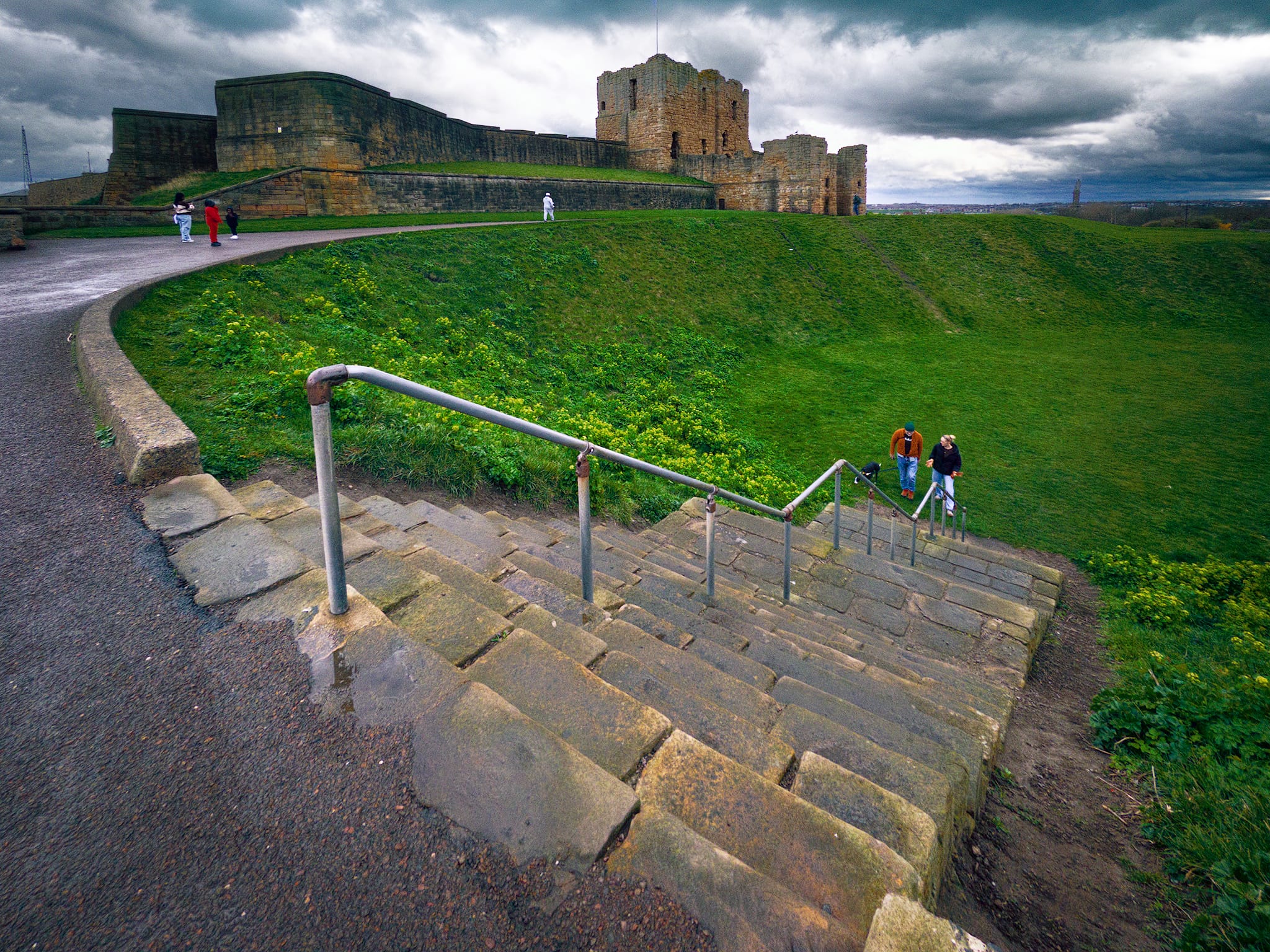 Tynemouth Priory and Castle, which sits on a high crag known as Pen Bal Crag above the sea and river. Nowadays it’s in the care of English Heritage.