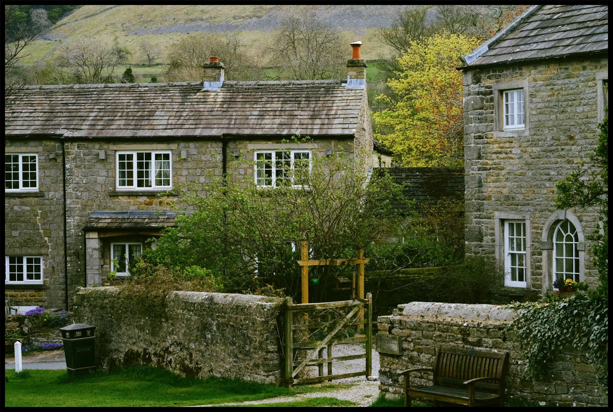  There were some gorgeous old Yorkshire Dales cottages to gawp at around the green. 