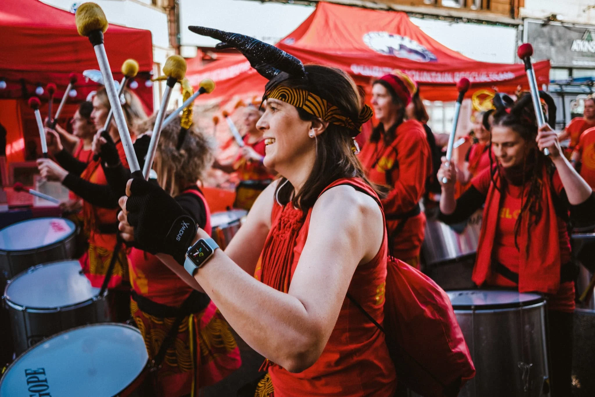  Loved the headwear and outfits too. 